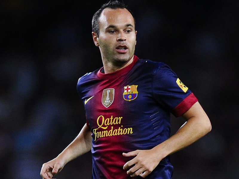 Andres Iniesta bola sepak